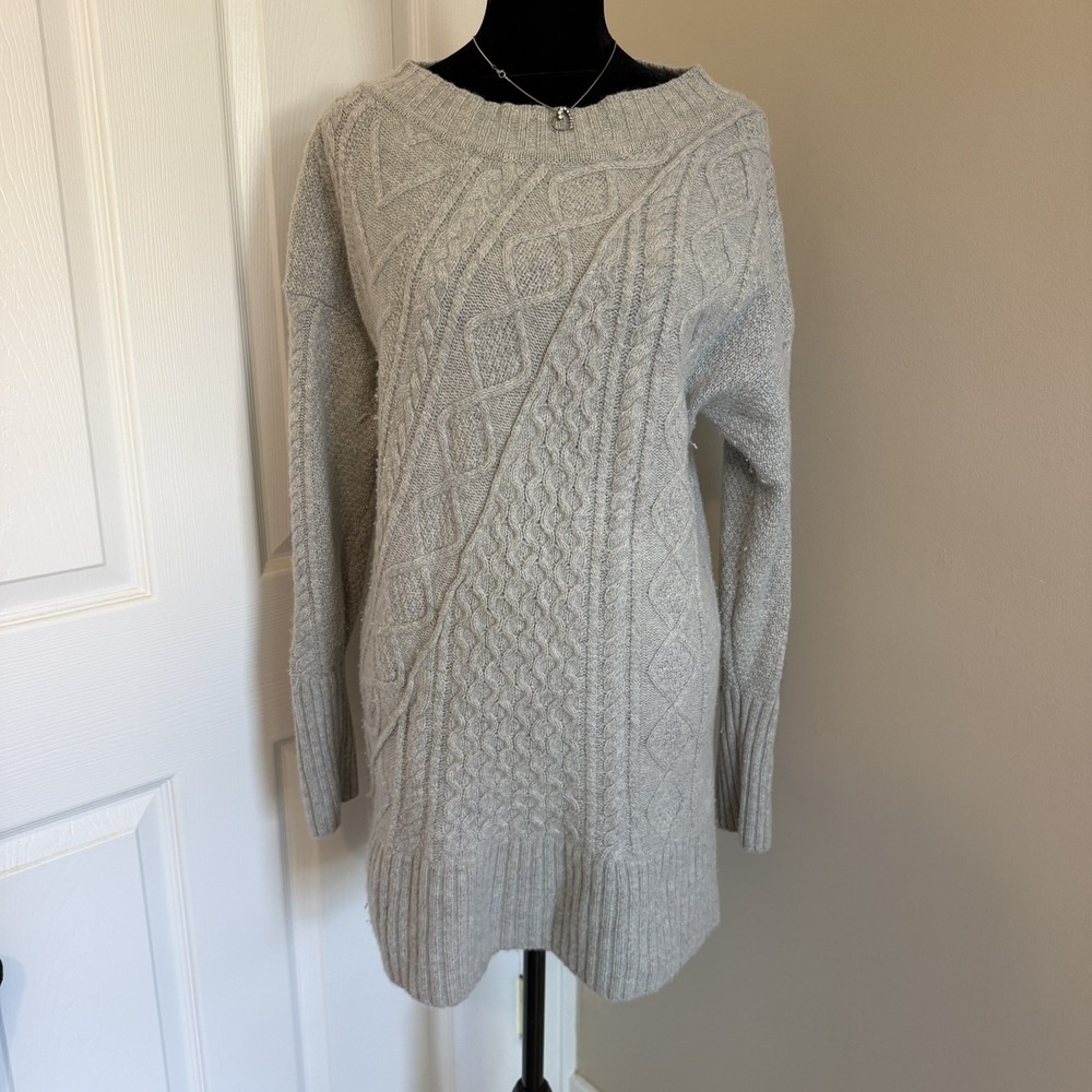 J. Crew Heather Grey Wool Blend Cableknit Tunic Sweater (M) Boatneck Cozy Cabin